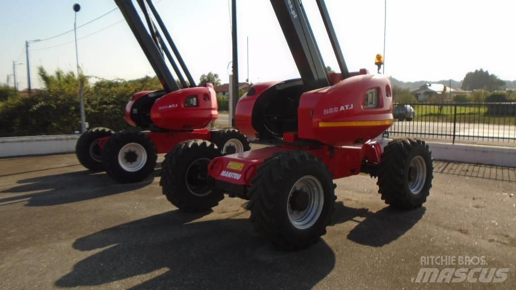 Manitou 200 ATJ 관절형 전동이동 리프트