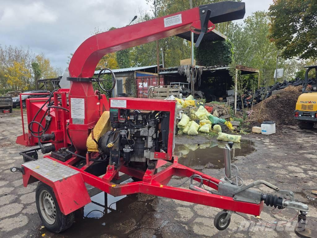 Bandit Tornado 180 톱밥제조기