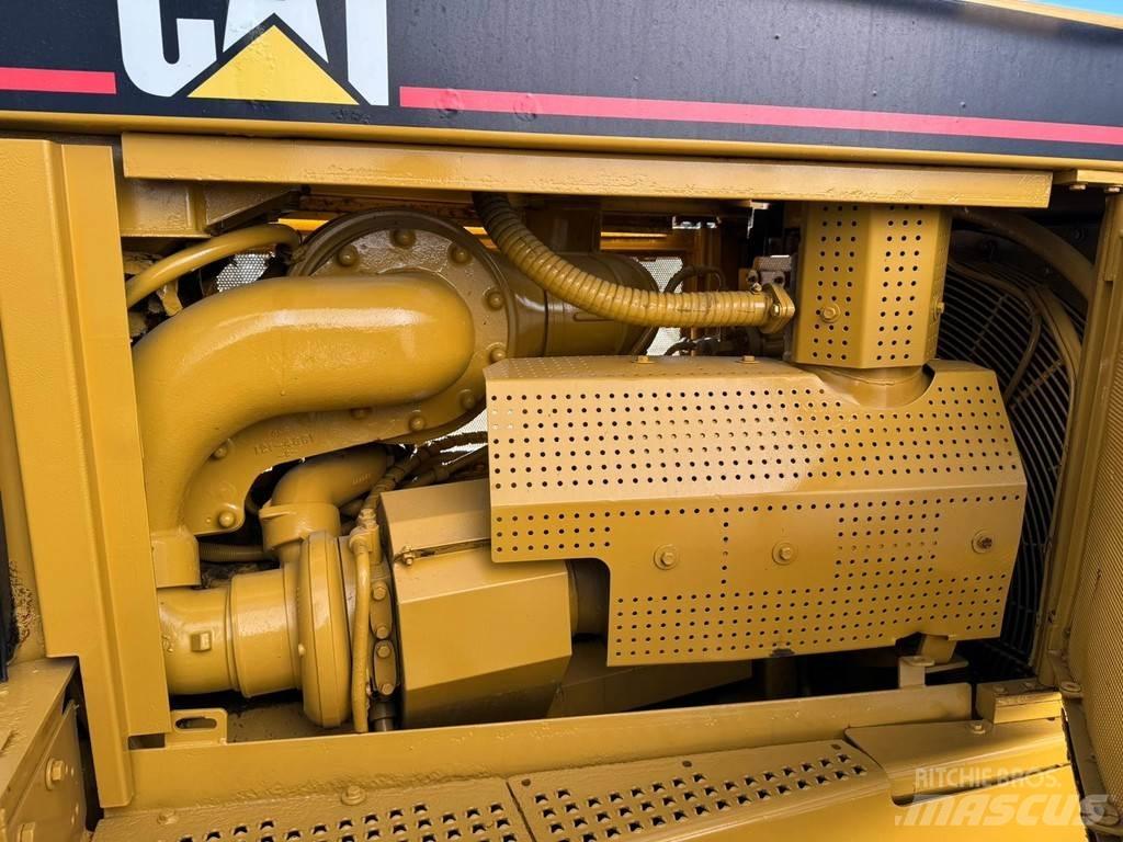 CAT D8R 크롤러 도저