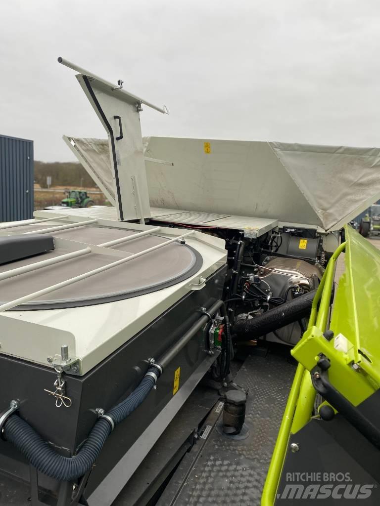 CLAAS LEXION 8800 콤바인 수확기