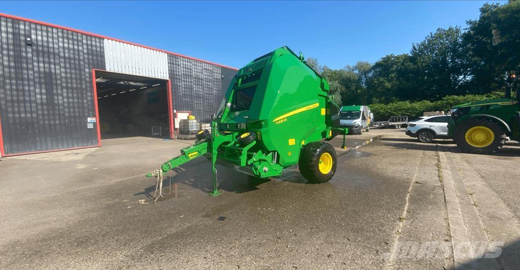 John Deere V461M 원형 곤포기