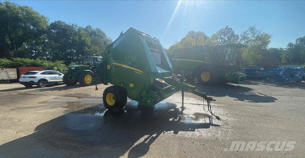 John Deere V461M 원형 곤포기