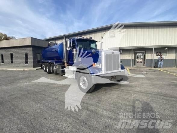 Peterbilt 367 탱커 트럭