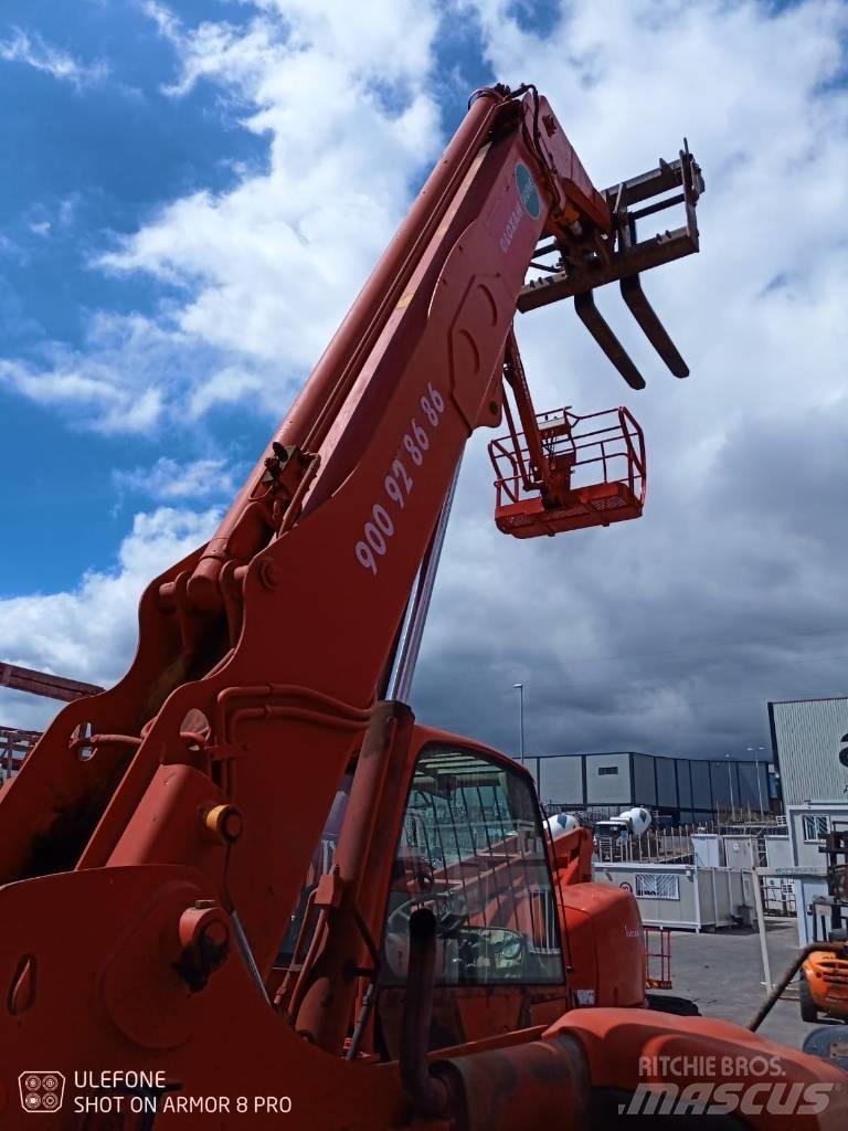 JCB 535-125 텔러 핸들러