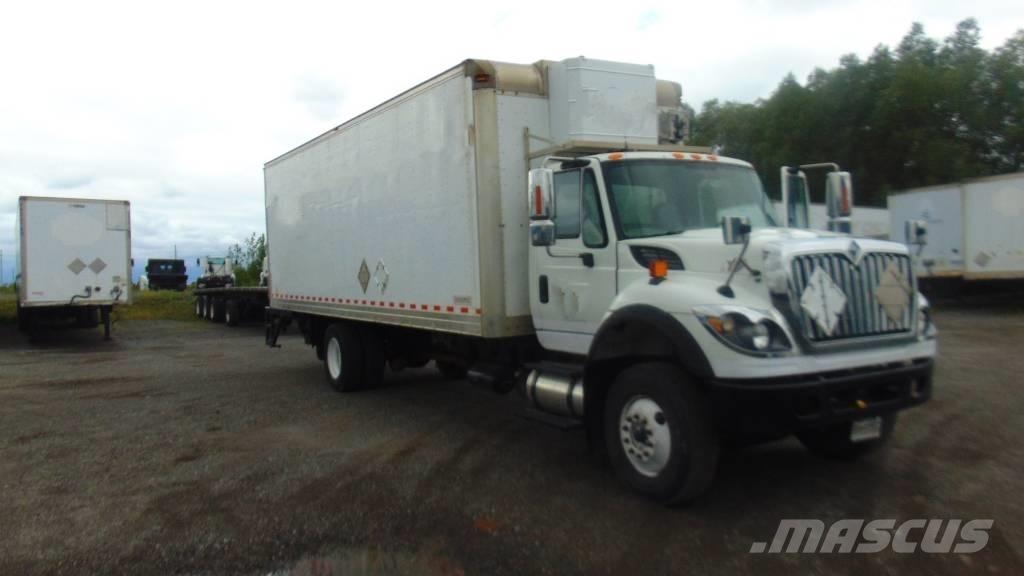 International 7600 탑차 트럭