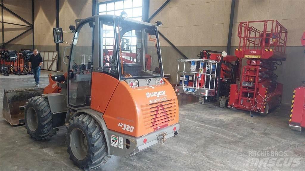 Weycor AR320 Cab 다목적 로더