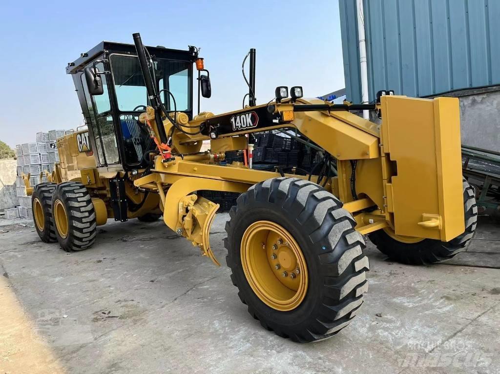 CAT 140K 그레이더