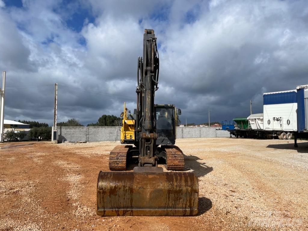 Volvo EC 220 E 대형 굴삭기 29톤 이상