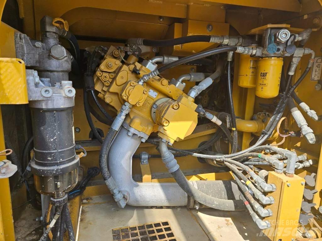 CAT 326 F L 대형 굴삭기 29톤 이상