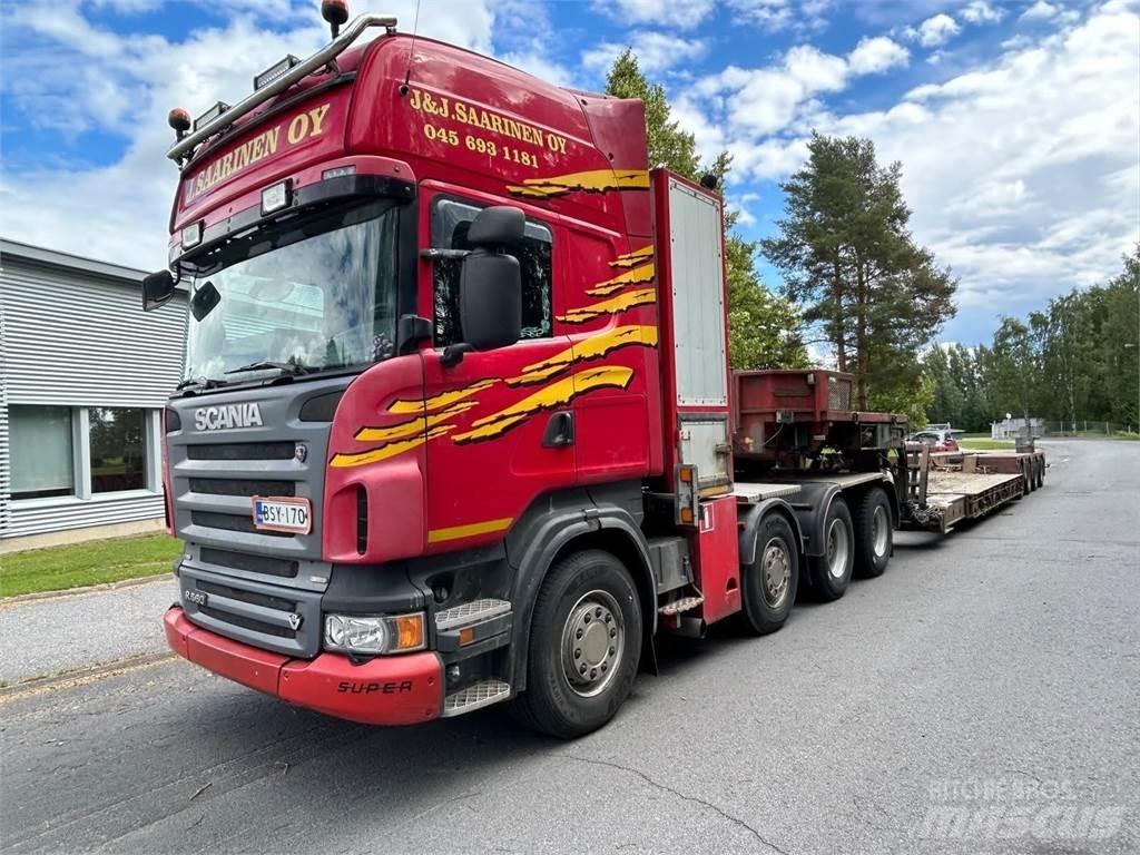 Scania R560 8x4 트랙터 유닛