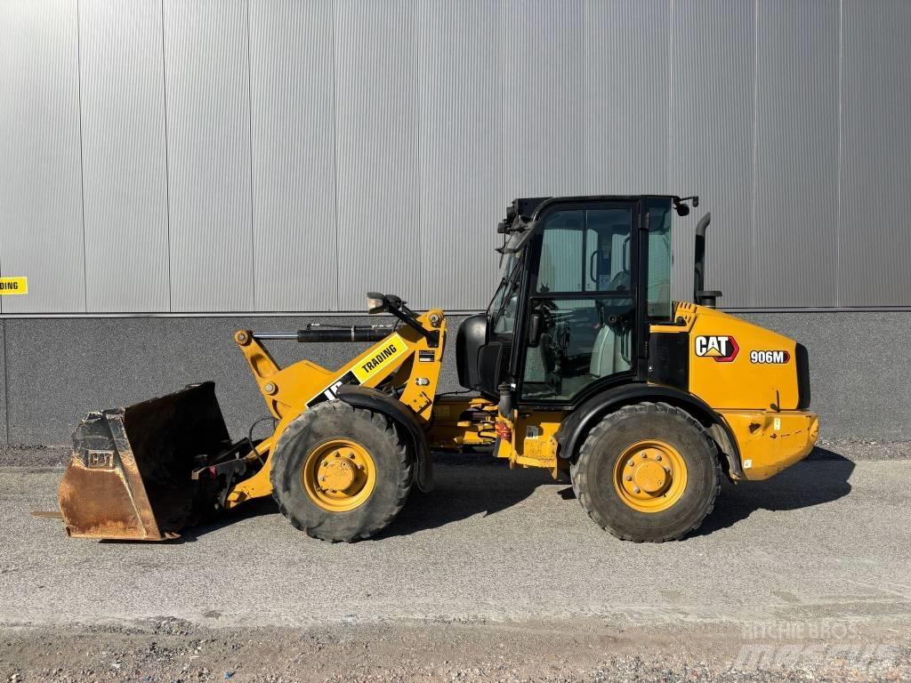 CAT 906 M  휠로우더