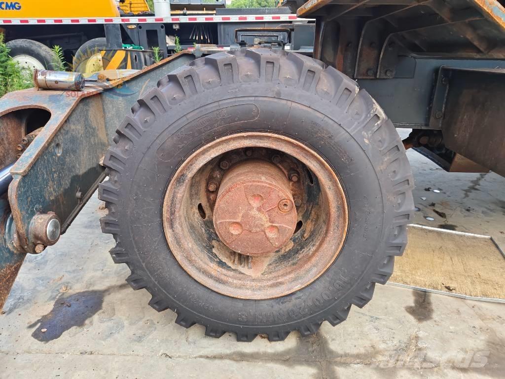 Hyundai Robex 210W-9  휠 굴삭기