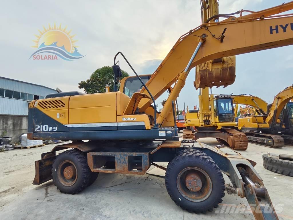 Hyundai Robex 210W-9  휠 굴삭기