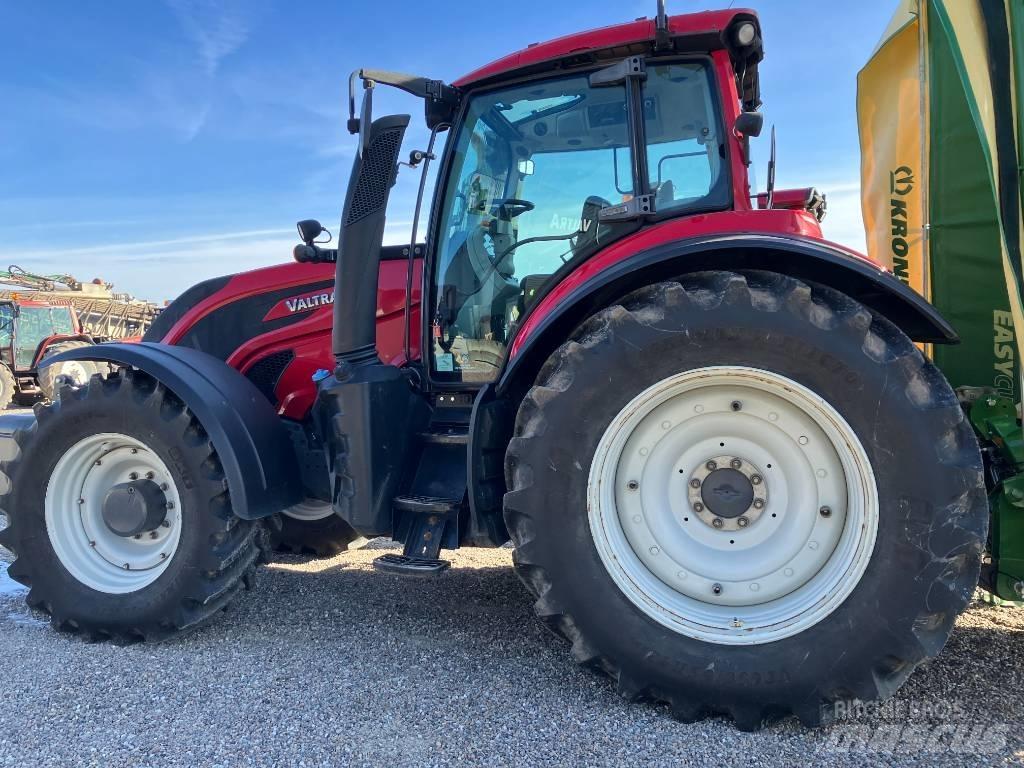 Valtra T234 V 트랙터