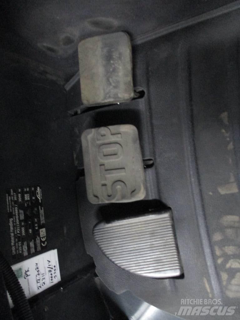 Linde R20 리치 트럭