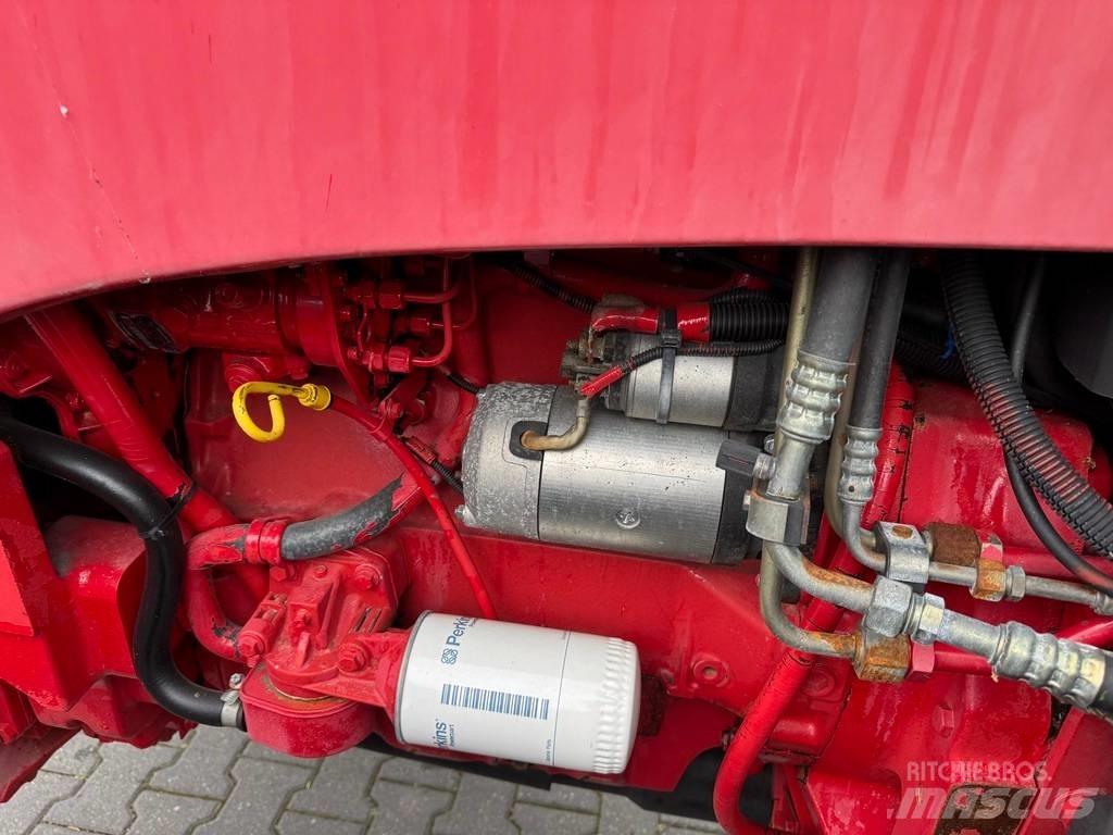 McCormick MC100 트랙터
