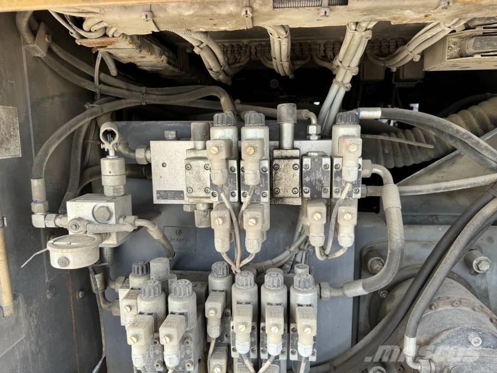 Vögele SUPER 1800-2 아스팔트 포장장비