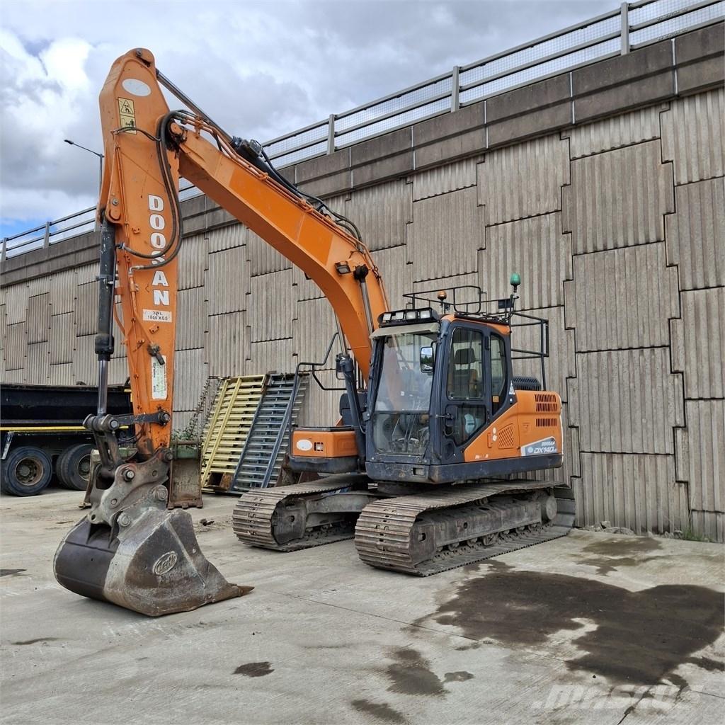 Doosan DX 140 LC 대형 굴삭기 29톤 이상