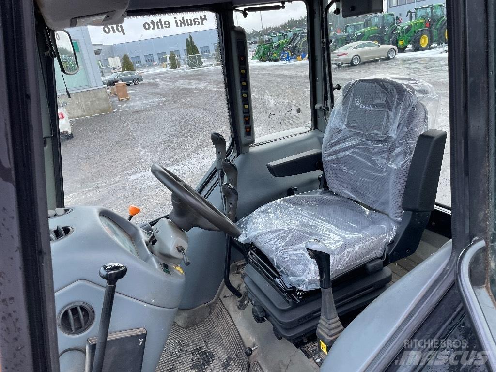 Valtra A 95 트랙터