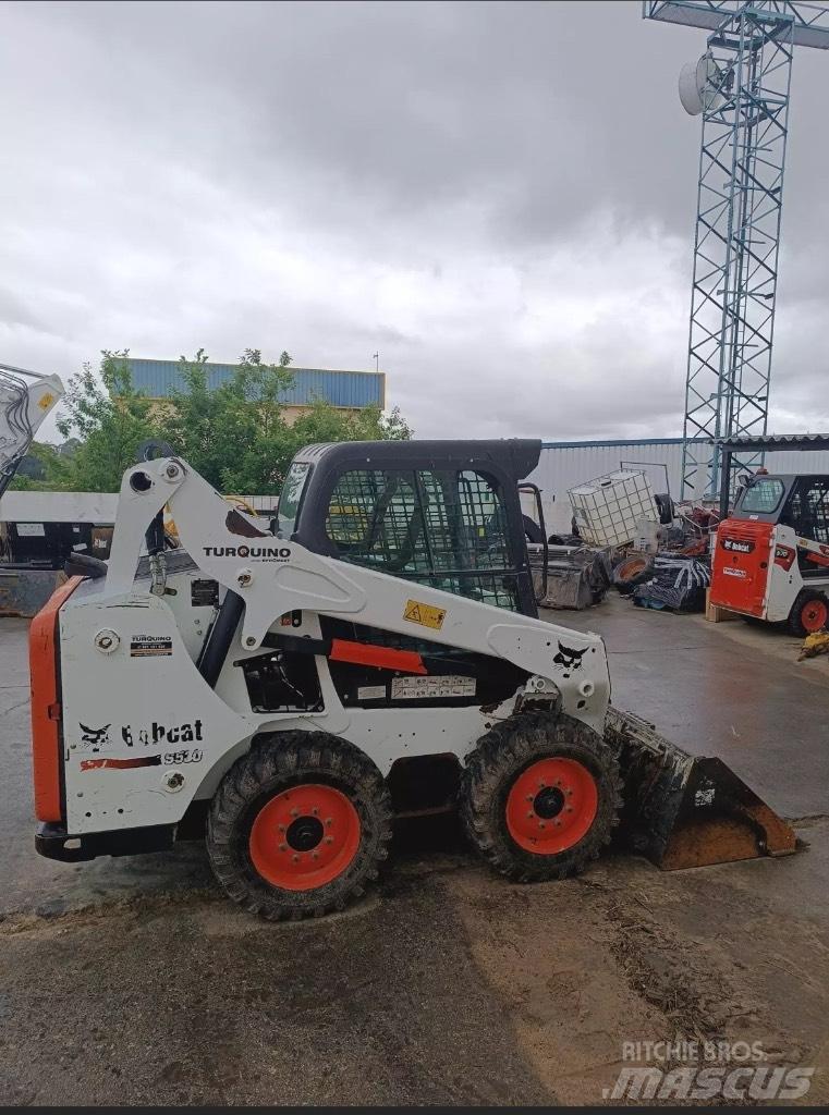 Bobcat S 530  스키드로더