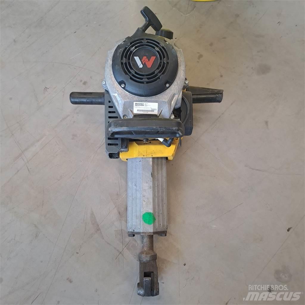 Wacker Neuson BH55 탬퍼