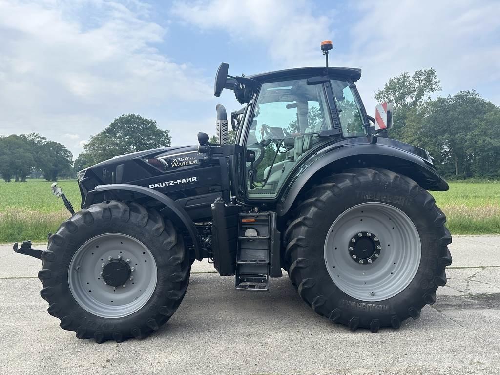 Deutz-Fahr 7250TTV 트랙터