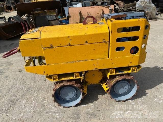 Rammax RW700 토양 다짐기