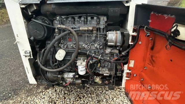 Bobcat 873  스키드로더