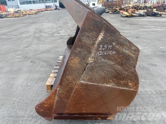 Liebherr L 541 버켓