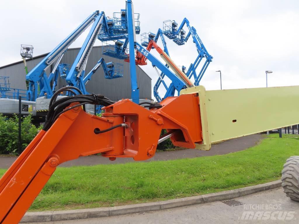 JLG E 600 JP 견인식 전동이동 리프트