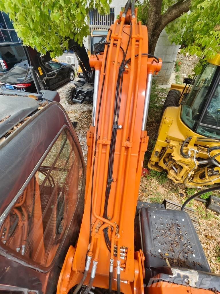 Hitachi ZX 120 대형 굴삭기 29톤 이상