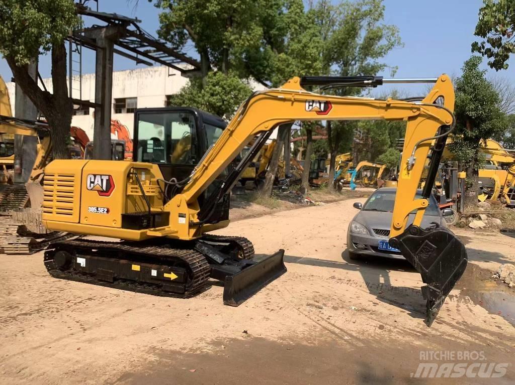 CAT 303.5 E 소형 굴삭기 7톤 미만