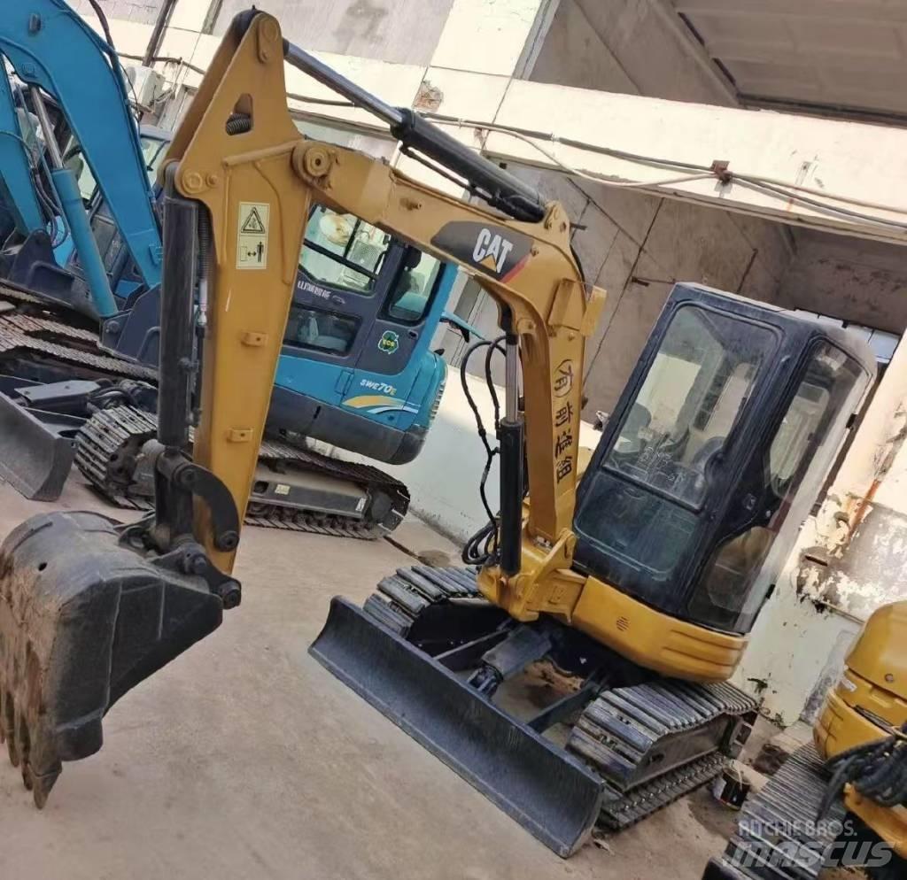 CAT 303 CR 소형 굴삭기 7톤 미만