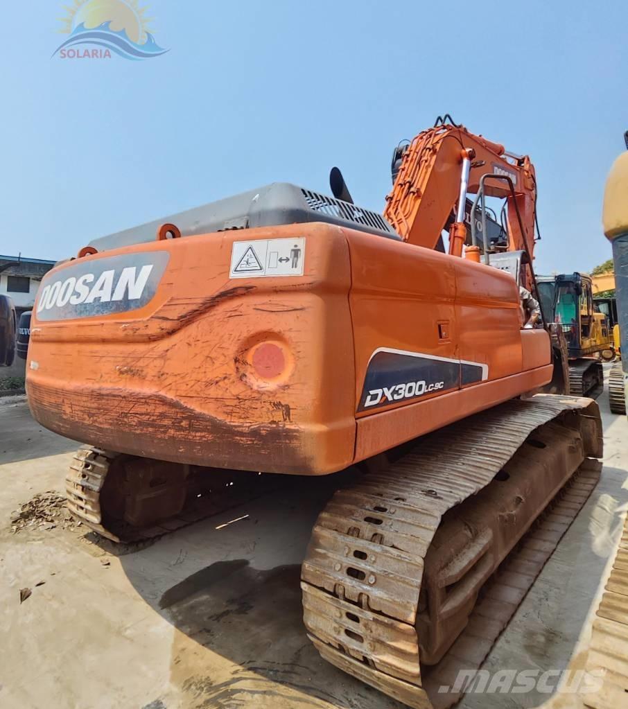 Doosan DX 300 LC 대형 굴삭기 29톤 이상