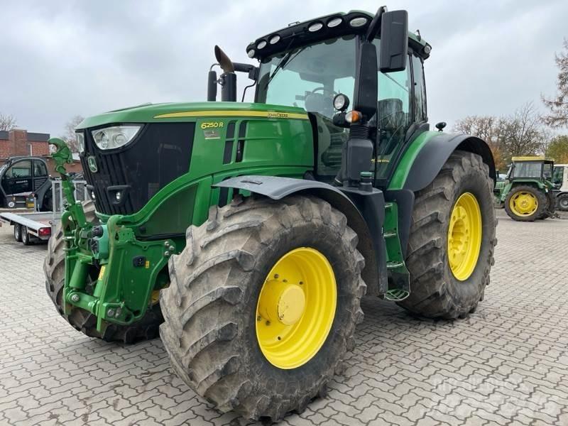 John Deere 6250R 트랙터