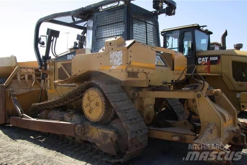 CAT D6R2 크롤러 도저