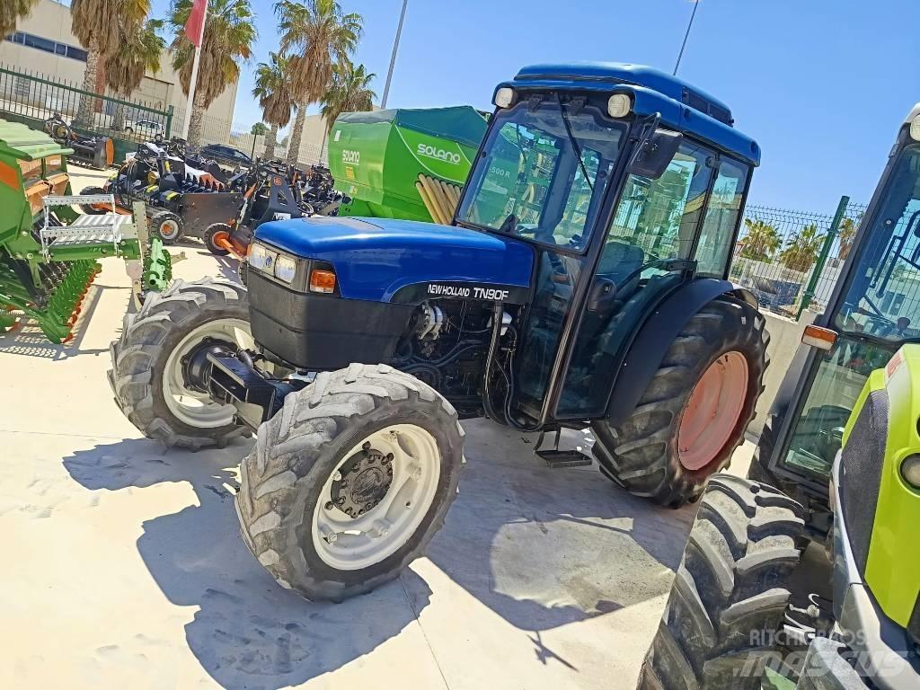 New Holland TN90FC 트랙터