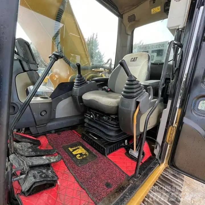 CAT 330D2 대형 굴삭기 29톤 이상
