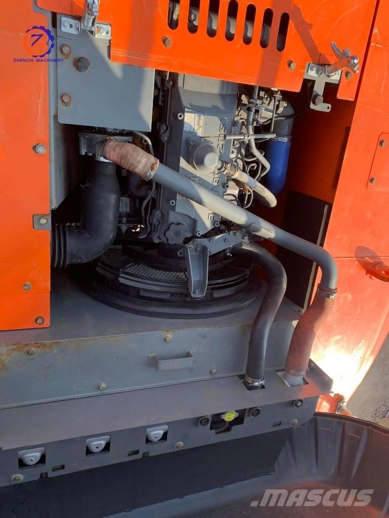 Hitachi ZX 240 대형 굴삭기 29톤 이상