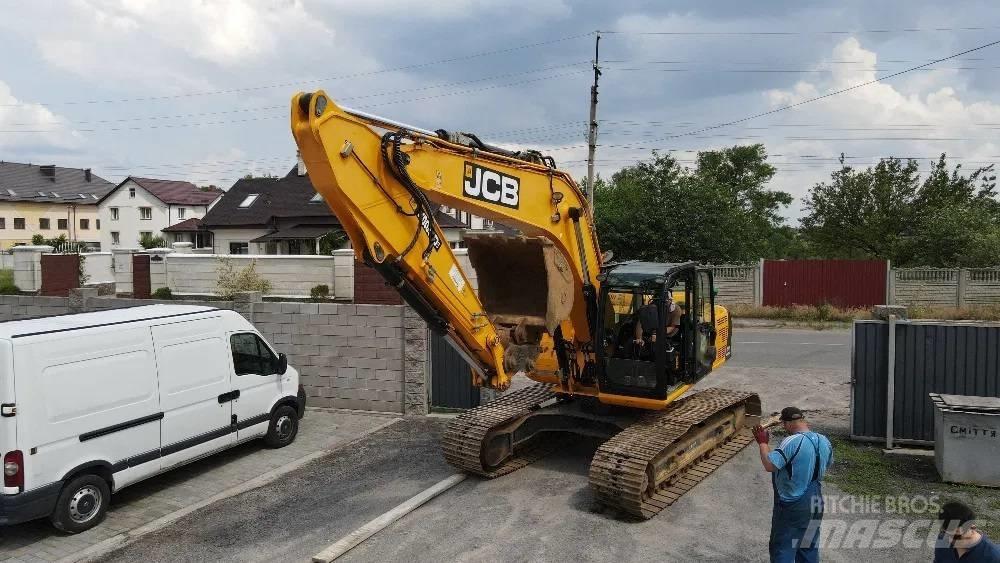 JCB JS220LC 대형 굴삭기 29톤 이상