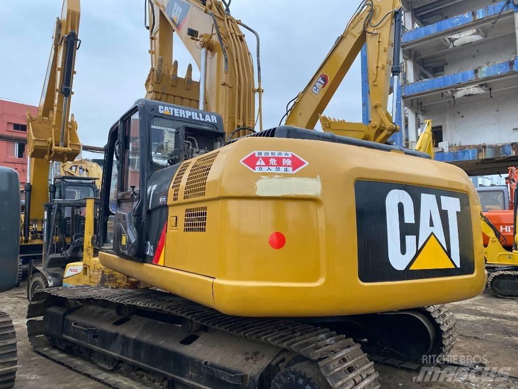 CAT 326 D2L 대형 굴삭기 29톤 이상