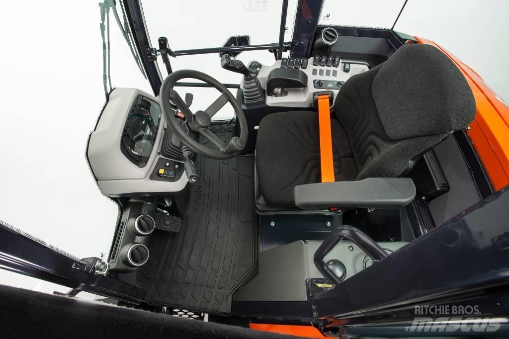 Kubota R 090  휠로우더