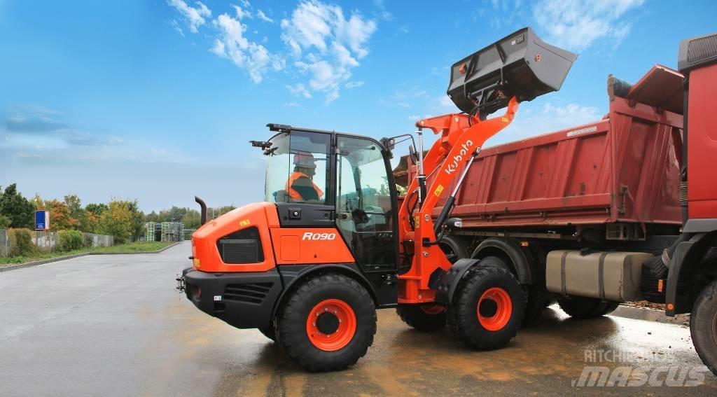 Kubota R 090  휠로우더