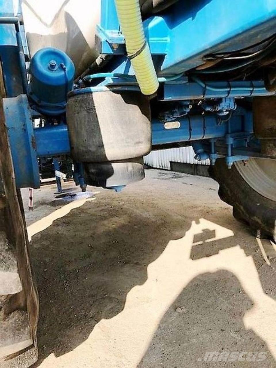 Agrio MAMUT 6036 견인형 분무기