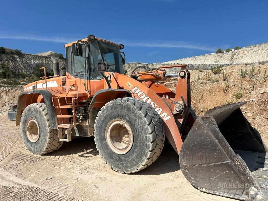 Doosan DL 400  휠로우더