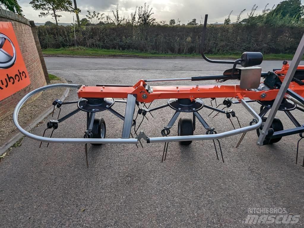 Kubota TE6576 갈퀴 및 테더