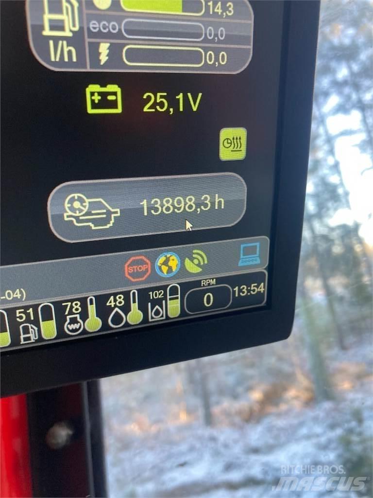 Komatsu 895 원목 포워더