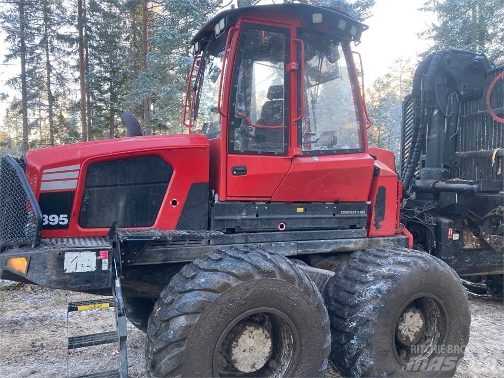 Komatsu 895 원목 포워더