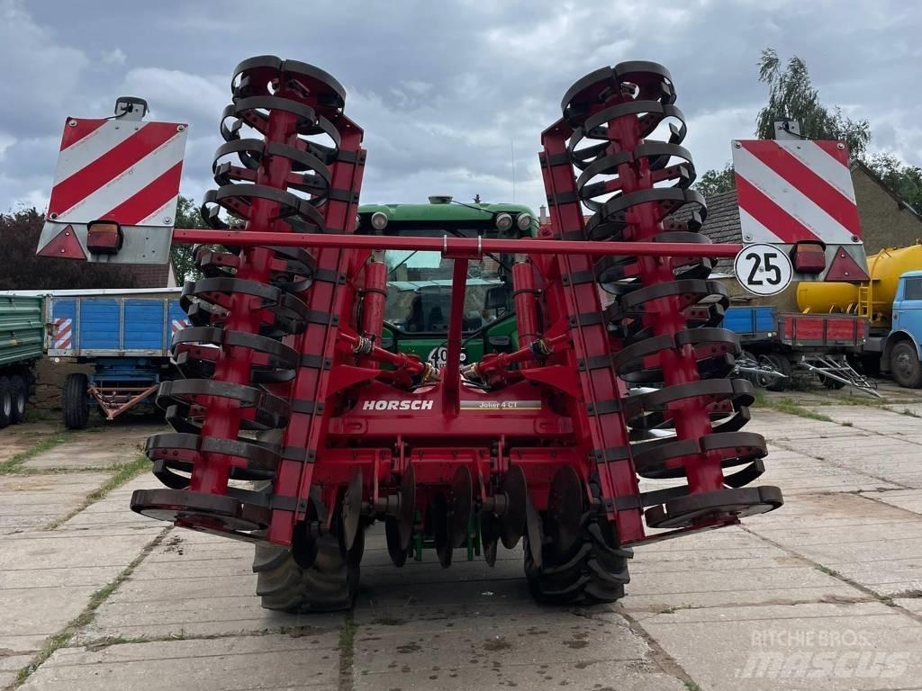 Horsch Joker 4 CT 끌 달린 쟁기
