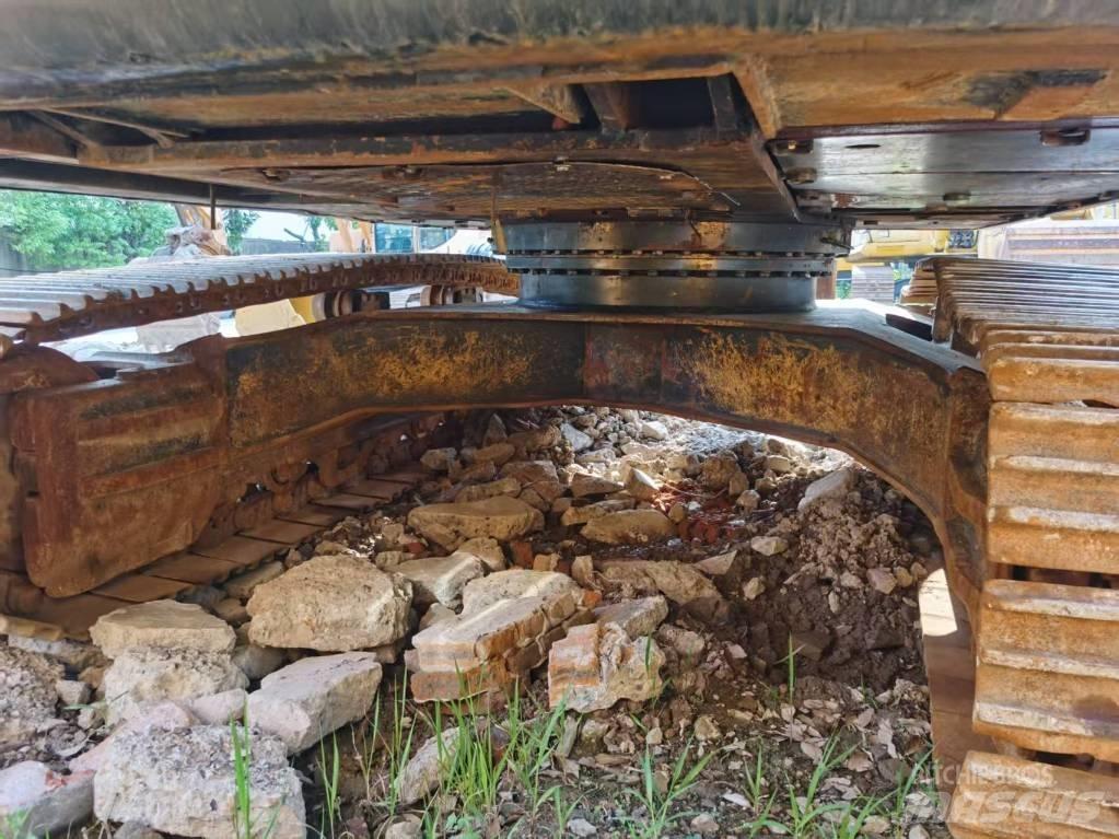 Hyundai 330LC-9 대형 굴삭기 29톤 이상